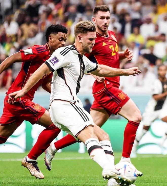 埃泽：阿尔特塔的热情有感染力，我已完全融入阿森纳的环境中（埃泽称赞阿尔特塔激情富有感染力：我已完全融入阿森纳）