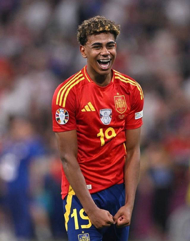 科洛瓦蒂：国米和米兰都会等机会打反击，这将是一场战术大战（科洛瓦蒂：国米与米兰将伺机反击，这将是一场战术博弈）